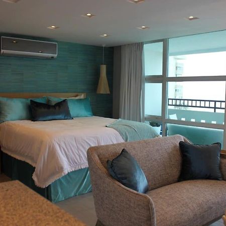 Enchanted 17 Jewel Beachfront Luquillo -Pool מראה חיצוני תמונה