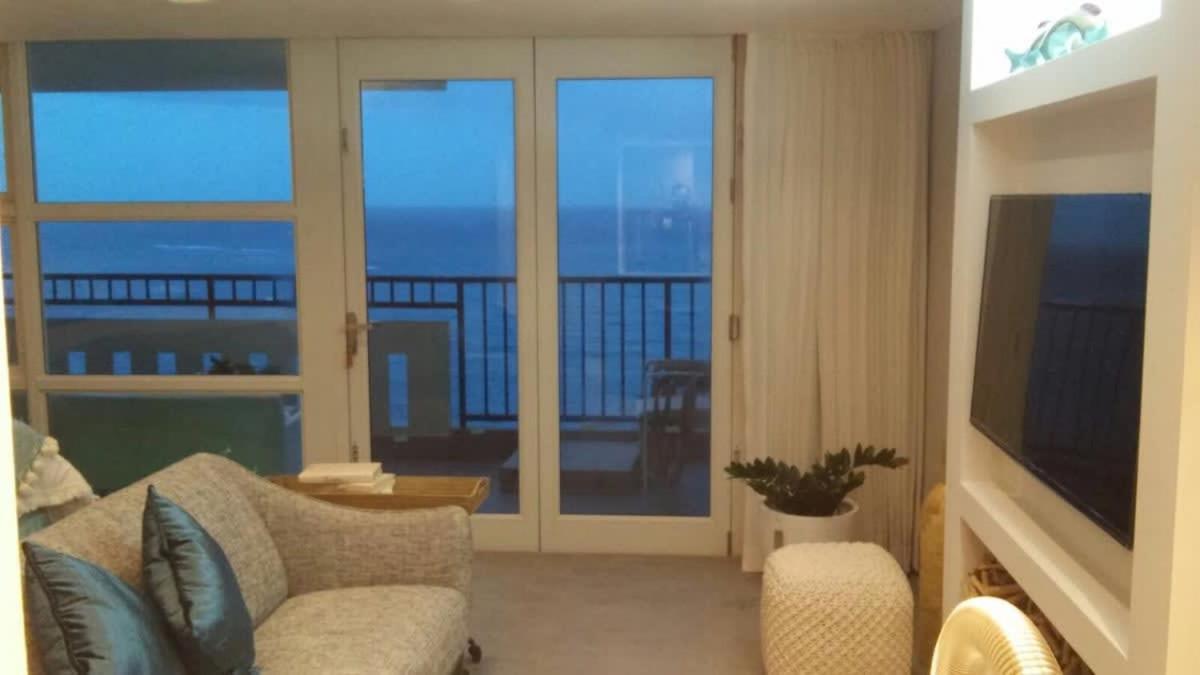 Enchanted 17 Jewel Beachfront Luquillo -Pool מראה חיצוני תמונה