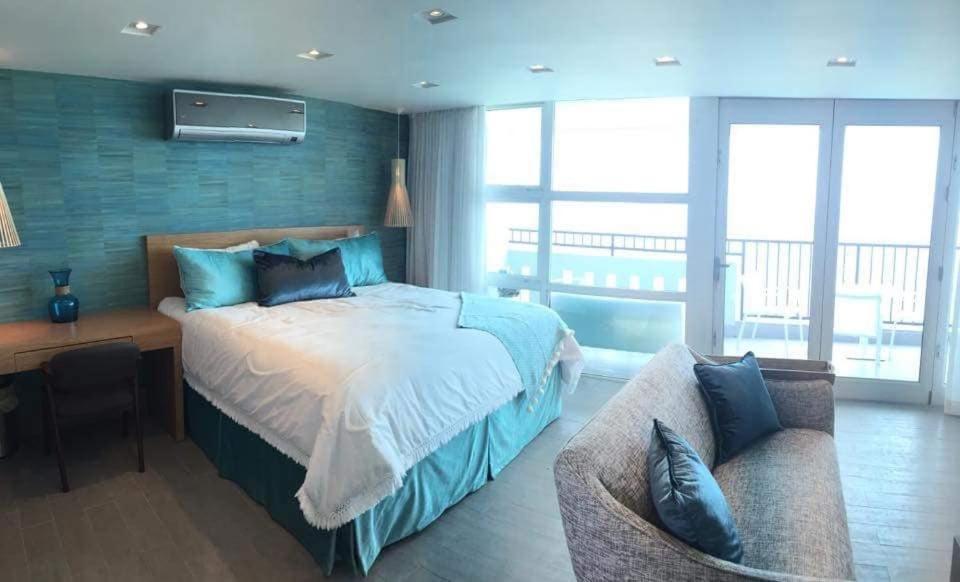 Enchanted 17 Jewel Beachfront Luquillo -Pool מראה חיצוני תמונה