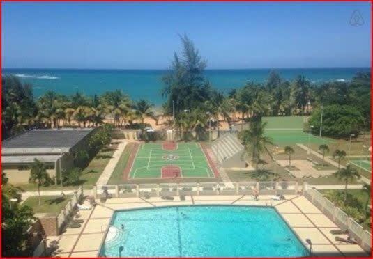 Enchanted 17 Jewel Beachfront Luquillo -Pool מראה חיצוני תמונה